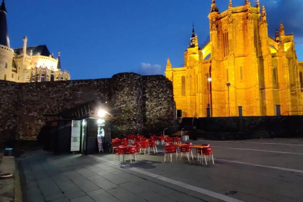 Los Sitios Astorga Esterno foto